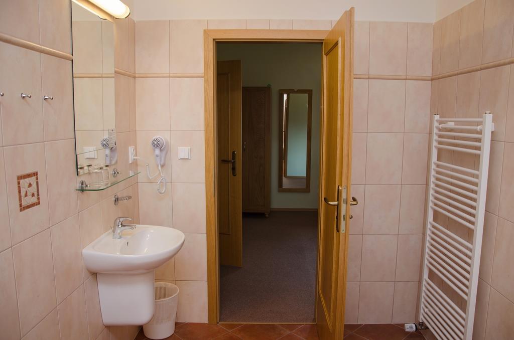 Penzion Nad Oborou Hradec Králové Eksteriør bilde