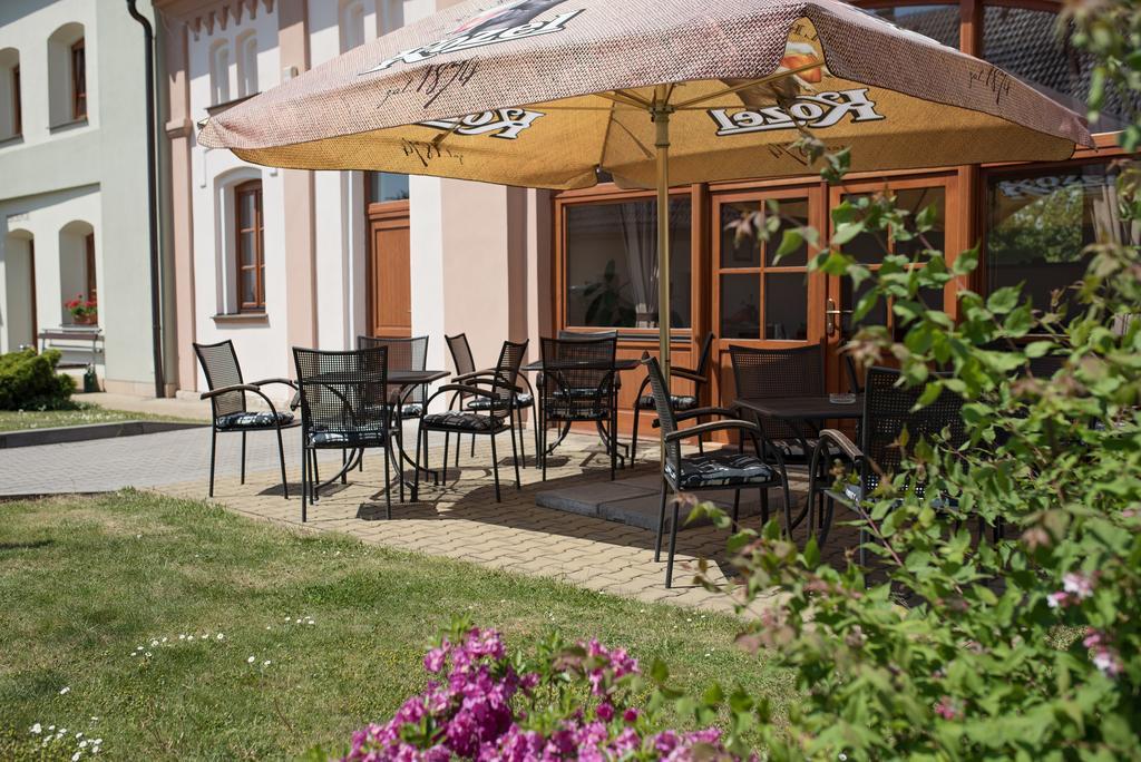 Penzion Nad Oborou Hradec Králové Eksteriør bilde