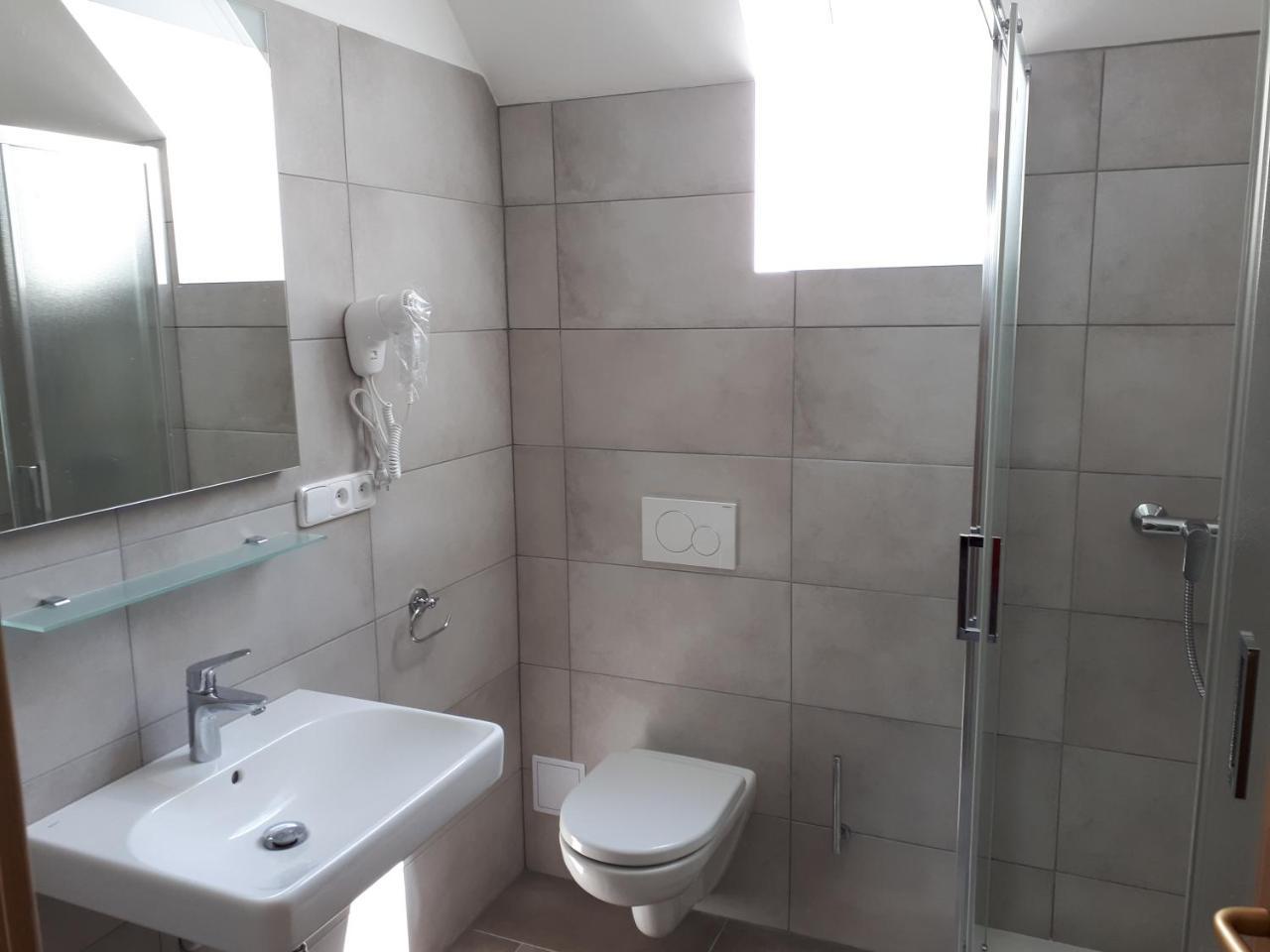 Penzion Nad Oborou Hradec Králové Eksteriør bilde
