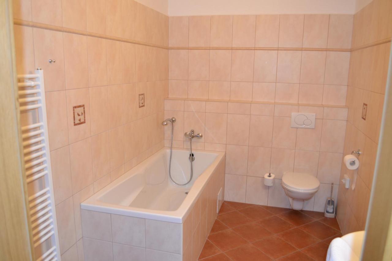 Penzion Nad Oborou Hradec Králové Rom bilde